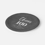 Witte Bloemen Chalkboard Proost op 100e verjaardag Papieren Bordje (Gekanteld)