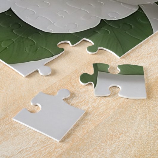 Witte bloemen, citroenen & groene bladeren op wit legpuzzel (Zijkant)