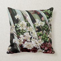 Witte bloemen en bladeren