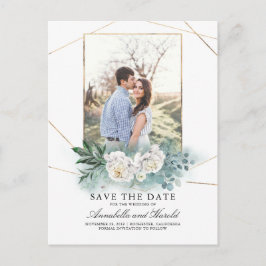 Witte bloemen en groen foto opslaan van de datum aankondigingskaart