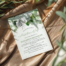 Witte bloemen en groen vieren het leven kaart