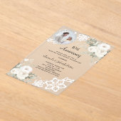 Witte bloemen foto helder 10-jarig huwelijksjubile acryl uitnodigingen (Laagn)