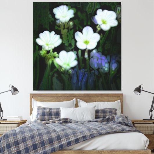 WITTE BLOEMEN GESTREKT CANVAS (Insitu (Slaapkamer))