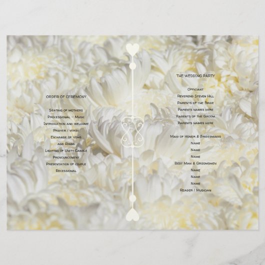 Witte Bloemen Gevouwen Huwelijksprogramma sjabloon (Voorkant)