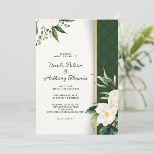 Witte Bloemen Gouden Streep Bruiloft uitnodiging (Staand voorkant)