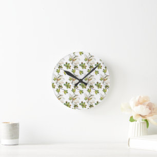 Witte bloemen groene bladeren ronde klok