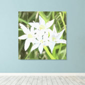 Witte Bloemen Knoflook Bloesem Digitale Kunst Canvas Afdruk (Insitu (Houten vloer))