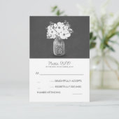 witte bloemen metselaar pot rustieke bruiloft RSVP Kaartje (Staand voorkant)