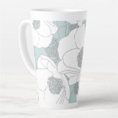 Witte bloemen op Aqua Latte Mok (Linkerhoek)