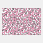 Witte bloemen op een roze achtergrond inpakpapier vel (Voorkant)