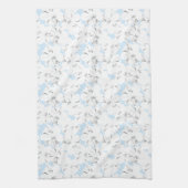 Witte bloemen op lichtblauw. theedoek (Verticaal)