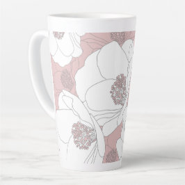 Witte bloemen op lichtroze latte mok