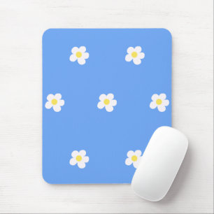 Witte bloemen op Lila achtergrond Muismat