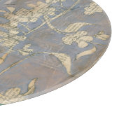 Witte bloemen op Newsprint Achtergrond Snijplank (Hoek)