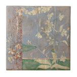 Witte bloemen op Newsprint Achtergrond Tegeltje<br><div class="desc">De achtergrond van het krantenpapier en de diepgekleurde achtergrond verbergen bijna de witte bloemen die het middelpunt vormen van dit schilderij van Jennifer Goldberger. Een zeer unieke en boeiende afdruk kan een mooi cadeau zijn voor iemand die van avant-garde kunst houdt!</div>