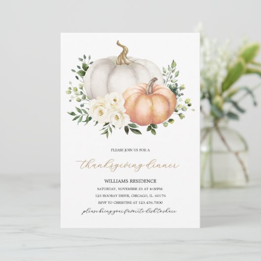 Witte Bloemen Pompoen Thanksgiving Diner Kaart (Staand voorkant)