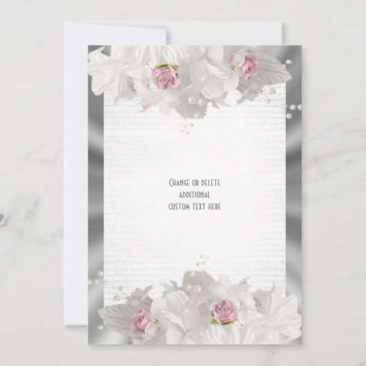 Witte bloemen roze roze roze roos op een zilvergri kaart (Achterkant)