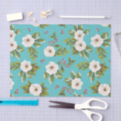 Witte bloemen schilderen op de achtergrond van tur tissuepapier (Craft)