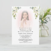 Witte Bloemen Vervaagd Foto Viering van het leven Kaart (Staand voorkant)