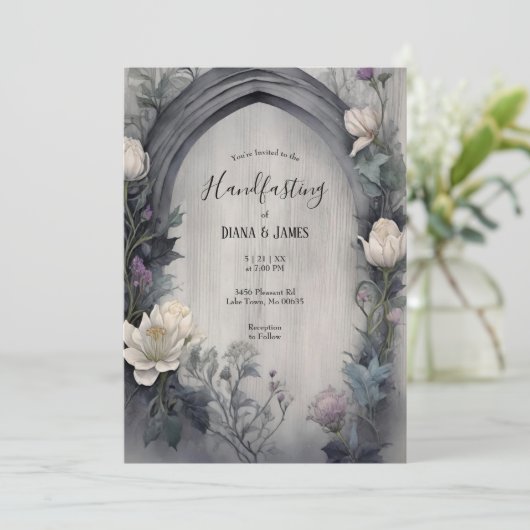 Witte Bloemen Waterverf Gotische Pagan Handfasting Kaart (Staand voorkant)