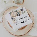 Witte bloemenbruiloft servetten<br><div class="desc">We hebben deze witte bloemenbruiloft servetten ontworpen om uw rustieke donkere tropische bruiloft te voltooien. Met zijn bohemien waterverf groen tot zijn moderne boho winterbloemen, waaronder protea, dahlia en gedroogde lotus, het ontwerp is zeker om uw humeurige, minimalistische groen en wit thema te laten beginnen. Wijzig de tekst en voeg...</div>