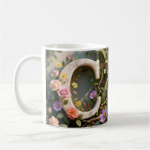 Witte bloementuin monogram letter C Koffiemok (Links)