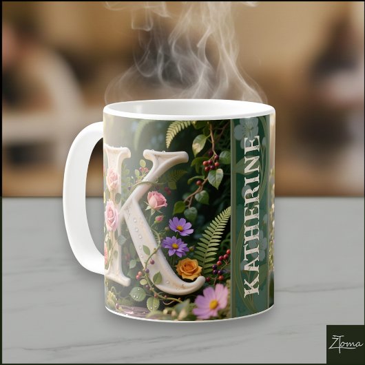 Witte bloementuin monogram letter K Koffiemok