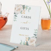 Witte bloemige eucalyptus kaarten cadeaus bord reclamebord met voetstuk (Insitu)