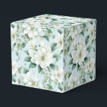 Witte bloemige feestbehandeldoos bedankdoosjes<br><div class="desc">De feestgunstdoos is afgebeeld met een leuke witte bloemige print. 
Pas dit item aan of koop het zoals het is.
Tip: Voeg gewoon je lekkere traktaties toe en een beetje feestelijk lint.



Gelicenseerde afbeelding</div>