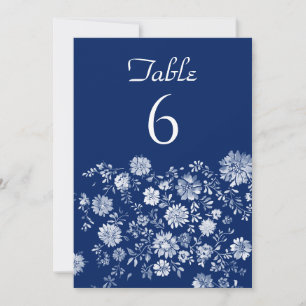 Witte bloemrijke rand blauwe huwelijks tafel numme kaart