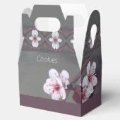 Witte bloesems met roze bloesems bedankdoosjes (Geopend)