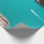 WITTE BOAT OP BLAUW ZEE WATER TIJDENS DAG CADEAUPAPIER (Hoek)