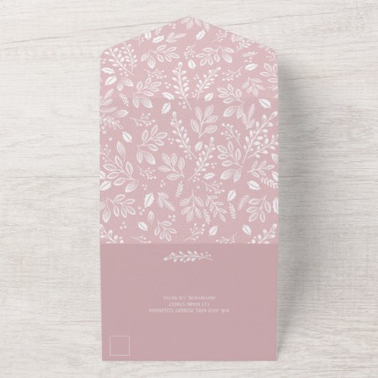 Witte Botanicals op Dusty Roos Wedding All In One Uitnodiging (Buitenkant)