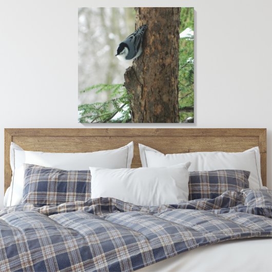 Witte Breasted Nuthatch (Forest) Canvas Print (Insitu (Slaapkamer))