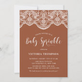 Witte Brocade Kant Terracotta Baby Sprinkle Kaart (Voorkant)