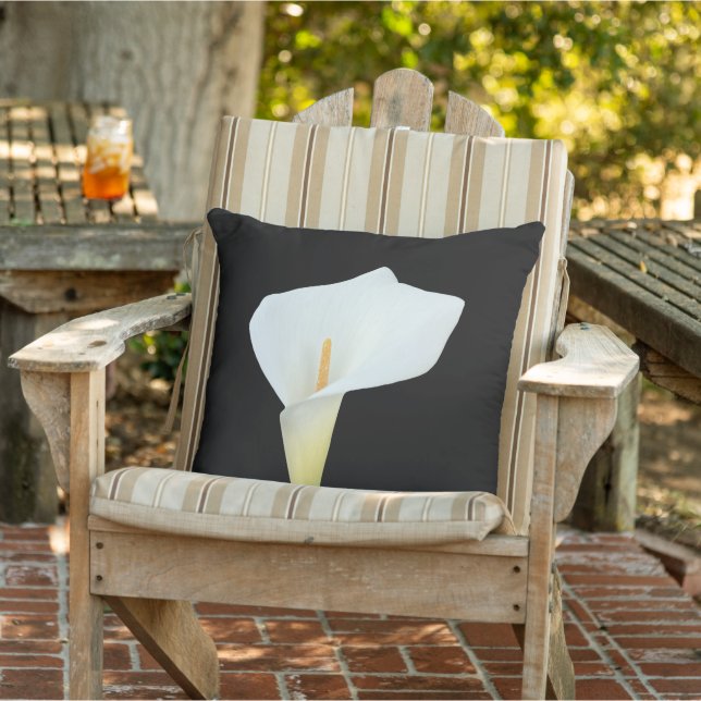 Witte Calla lelie bloem achtertuin tuin foto Buitenkussen (Stoel)