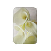 Witte calla lilies van bovenaf badmat (Voorkant Verticaal)
