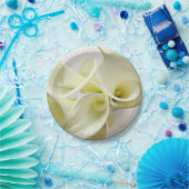 Witte calla lilies van bovenaf papieren bordje (Feest)