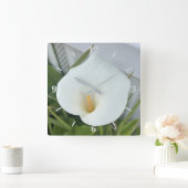Witte Calla Lily Bloem Achtertuin Foto Vierkante Klok (Huis)