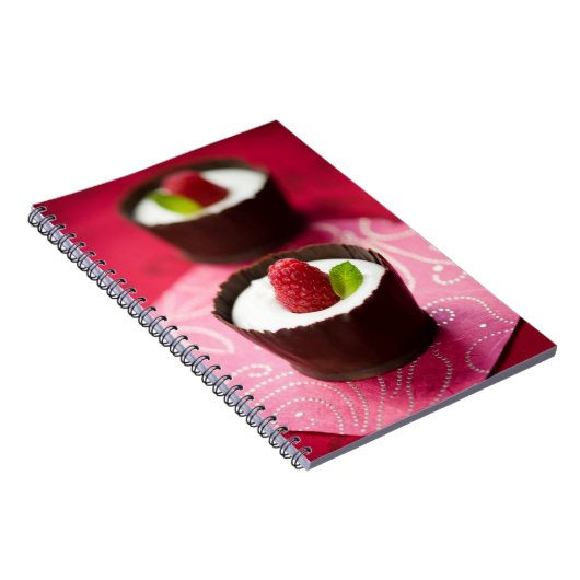 Witte chocolademousse dessert notitieboek (Rechterzijde)