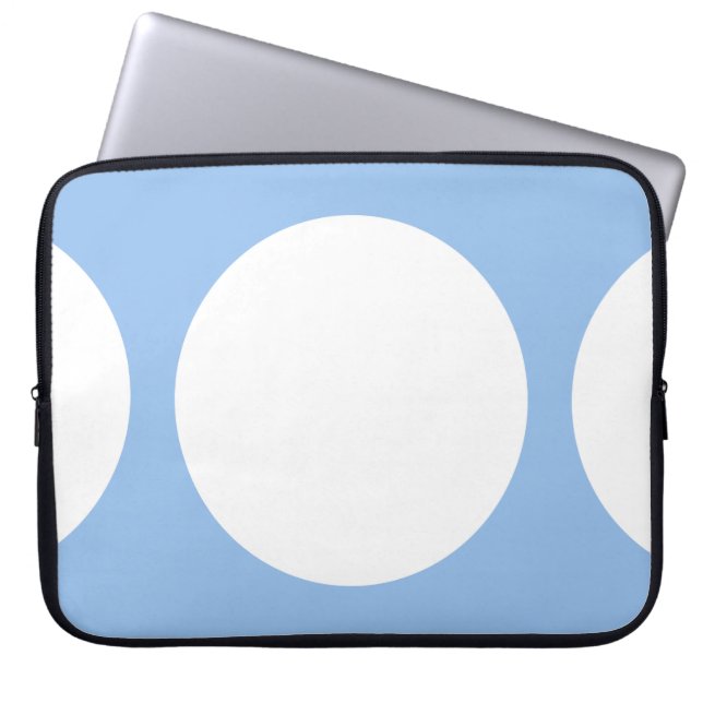 Witte cirkels op lichtblauw laptop sleeve (Voorkant)