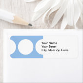 Witte cirkels op lichtblauw retouretiket etiket (Insitu)