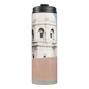 WITTE CONCRETE BOUW ONDER BLUE SKY THERMOSBEKER