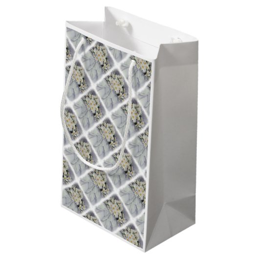 WITTE DAG BOUQUET GIFT BAG KLEIN CADEAUZAKJE (Achterkant Gekanteld)