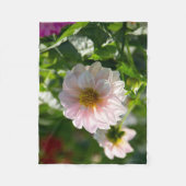 Witte dahlia in de tuin foto fleece deken (Voorkant)
