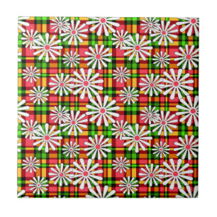 Witte daisy bloemen op een rood groene geruite rug tegeltje
