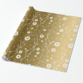 Witte delicate bloemen op gouden achtergrond cadeaupapier (Uitgerold)