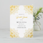 Witte Delicate Gouden Mandala Bruiloft Folie Uitnodiging (Staand Voorkant)