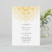 Witte Delicate gouden mandala Huwelijk Folie Uitnodiging (Staand Voorkant)
