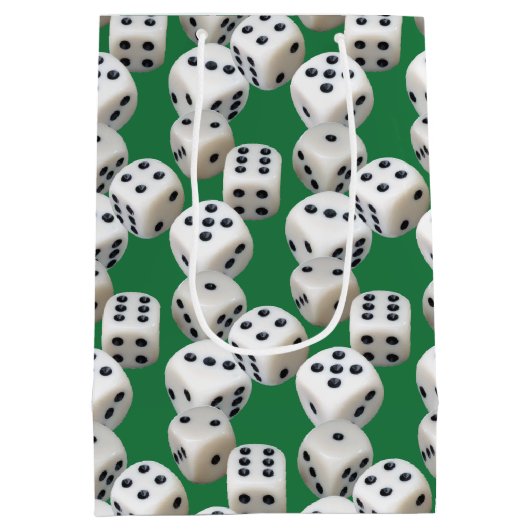 Witte dobbelstenen op groen medium cadeauzakje (Achterkant)